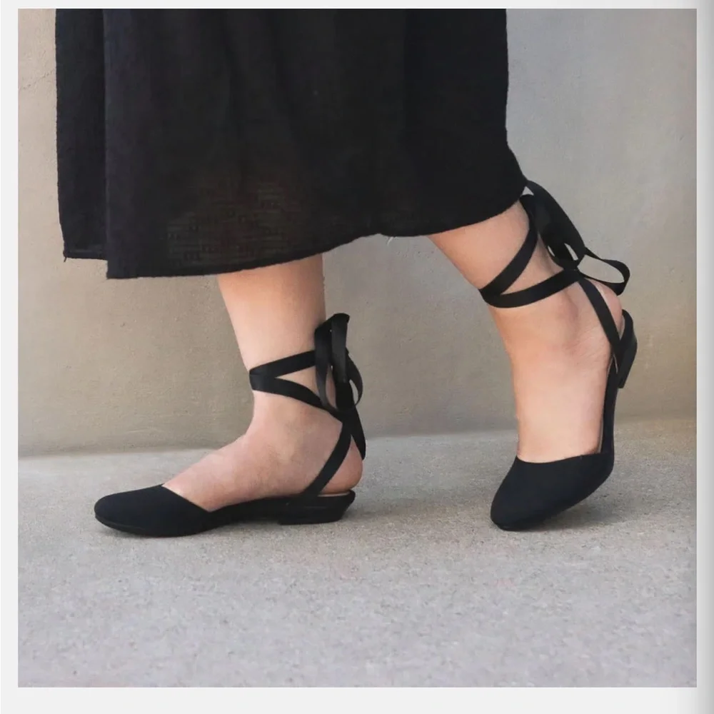 Brand New Heel to flat convertible shoe - Picture 10 of 10